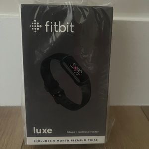 New, Fitbit Luxe Fitness & Wellness Tracker with Stress (S & L Bands)